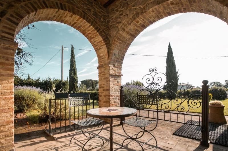 Casale Baldelli Apartments Castiglione del Lago Exterior photo